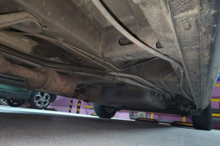 Used Buick GL8 2013 3.0L XT Luxury Business Flagship Edition Chassis Front Left