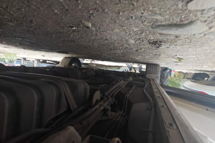 Used Buick GL8 2013 3.0L XT Luxury Business Flagship Edition Chassis Rear Left