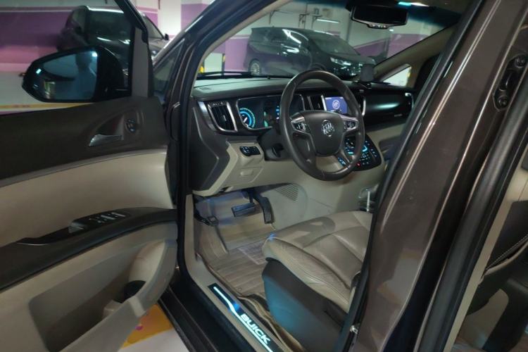 Used Buick GL8 2013 3.0L XT Luxury Business Flagship Edition Driver Seat