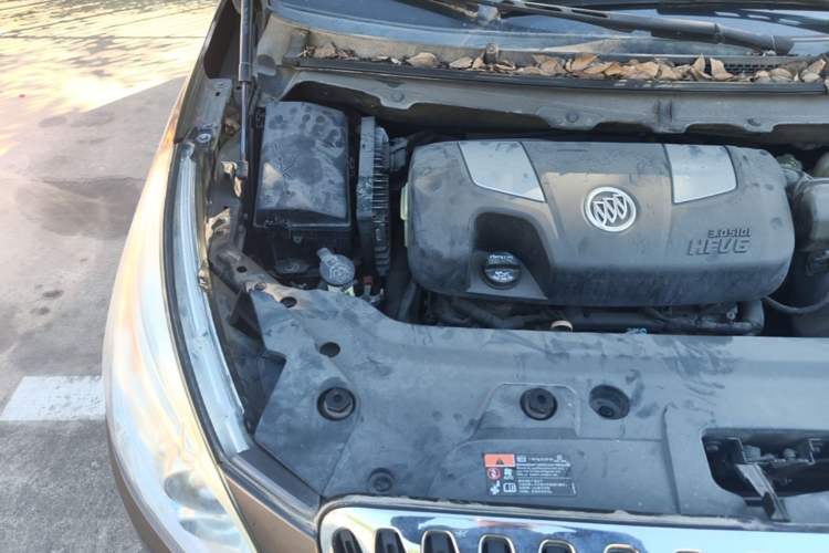 Used Buick GL8 2013 3.0L XT Luxury Business Flagship Edition Engine Bay Right