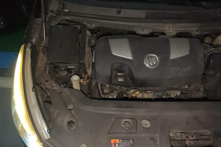 Used Buick GL8 2013 3.0L GT Luxury Business Haoya Edition Engine Bay Right