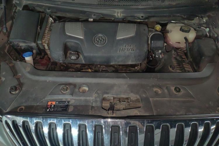 Used Buick GL8 2013 3.0L XT Luxury Business Flagship Edition Engine Bay