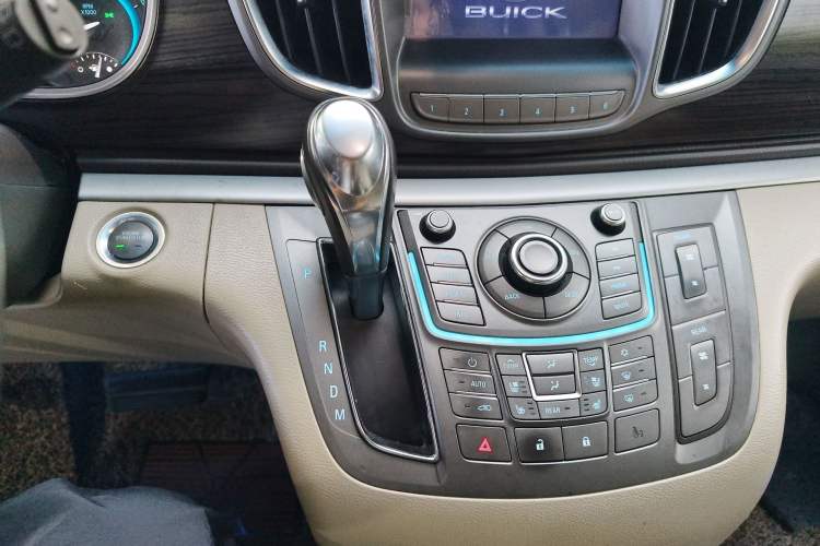 Used Buick GL8 2013 3.0L XT Luxury Business Flagship Edition Gear Lever