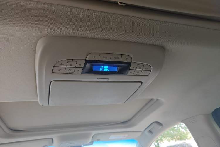 Used Buick GL8 2013 3.0L XT Luxury Business Flagship Edition Headliner