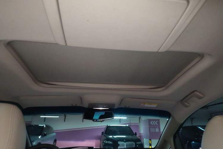 Used Buick GL8 2013 3.0L XT Luxury Business Flagship Edition Headliner
