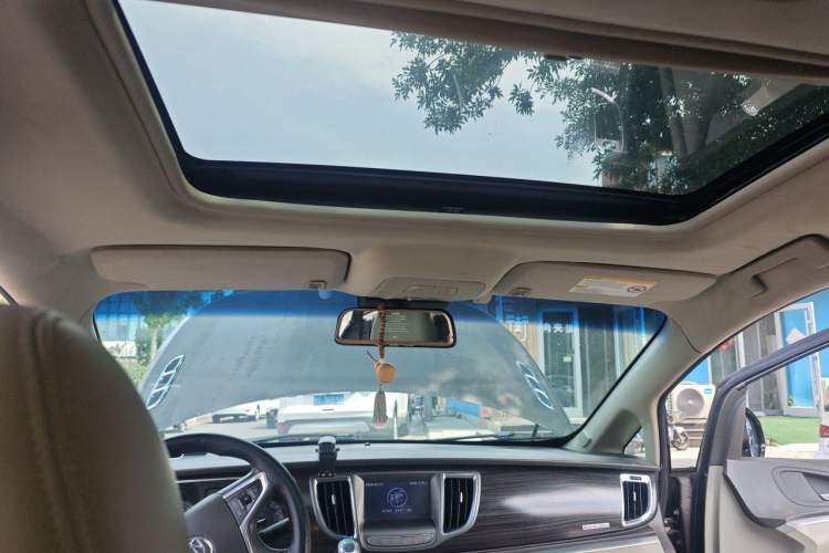 Used Buick GL8 2013 3.0L GT Luxury Business Haoya Edition Headliner