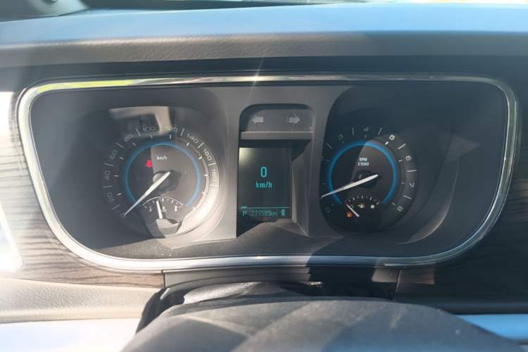 Used Buick GL8 2013 3.0L XT Luxury Business Flagship Edition Instrument Cluster