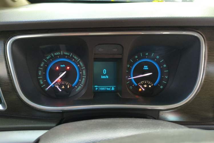 Used Buick GL8 2013 2.4L CT Luxury Business Comfort Edition Instrument Cluster