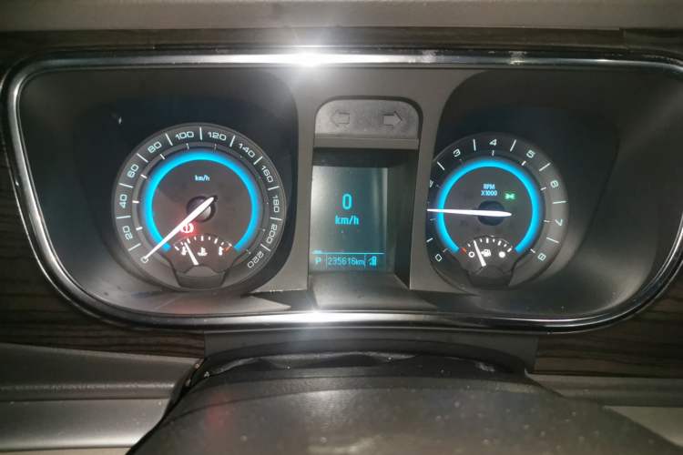 Used Buick GL8 2013 3.0L GT Luxury Business Haoya Edition Instrument Cluster
