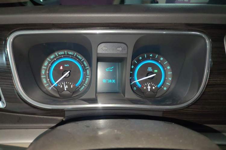 Used Buick GL8 2013 3.0L XT Luxury Business Flagship Edition Instrument Cluster