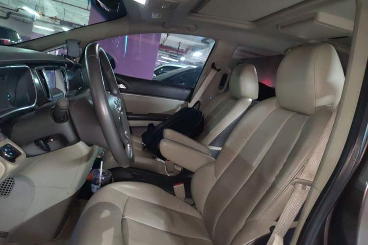 Used Buick GL8 2013 3.0L XT Luxury Business Flagship Edition Left Front Seat