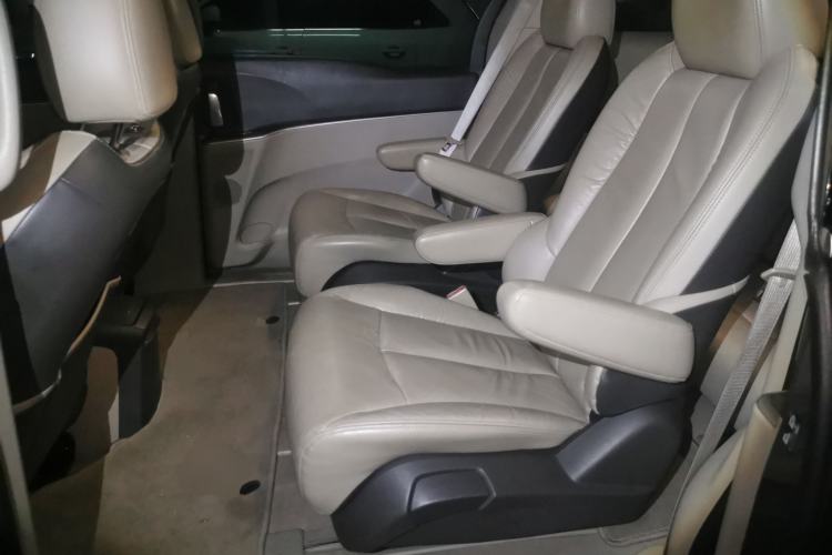 Used Buick GL8 2013 3.0L GT Luxury Business Haoya Edition Left Rear Seat