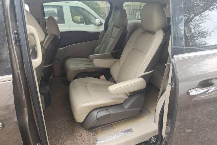 Used Buick GL8 2013 3.0L XT Luxury Business Flagship Edition Left Rear Seat