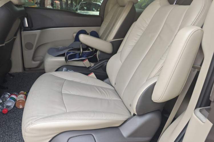Used Buick GL8 2013 3.0L GT Luxury Business Haoya Edition Left Rear Seat