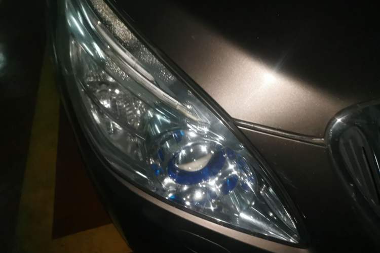 Used Buick GL8 2013 3.0L GT Luxury Business Haoya Edition Right Front Headlight