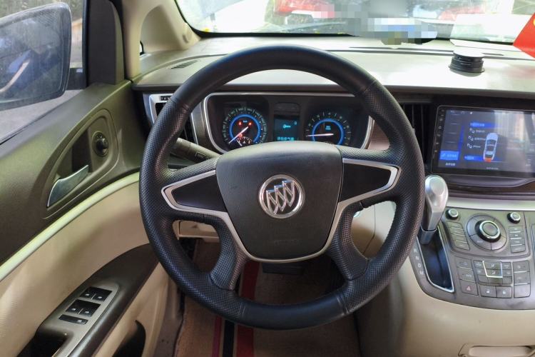 Used Buick GL8 2013 2.4L CT Luxury Business Comfort Edition Steering Wheel