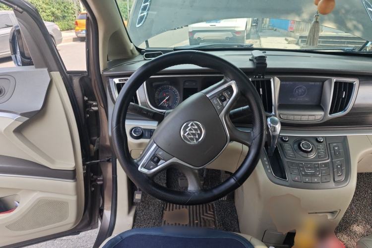 Used Buick GL8 2013 3.0L GT Luxury Business Haoya Edition Steering Wheel