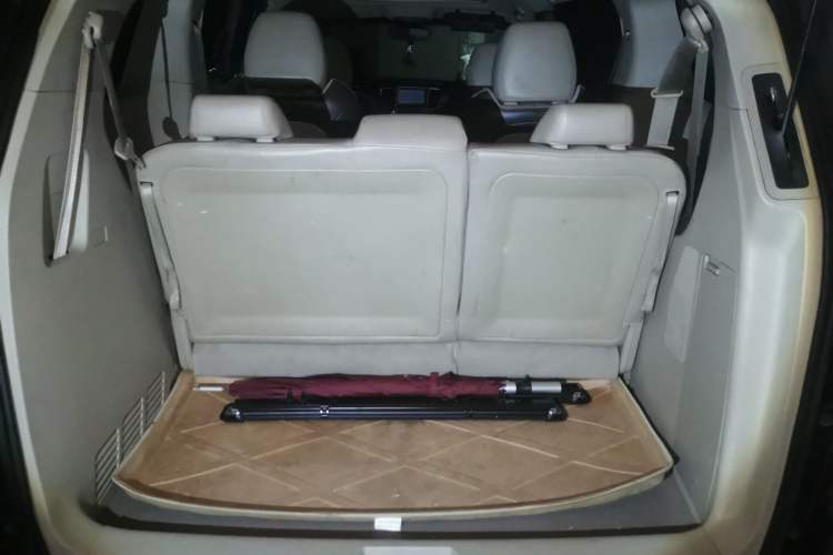 Used Buick GL8 2013 3.0L GT Luxury Business Haoya Edition Trunk