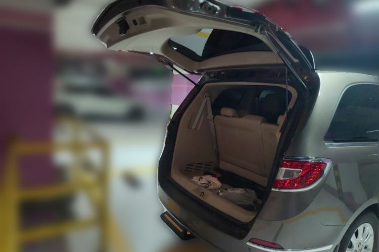 Used Buick GL8 2013 3.0L XT Luxury Business Flagship Edition Trunk