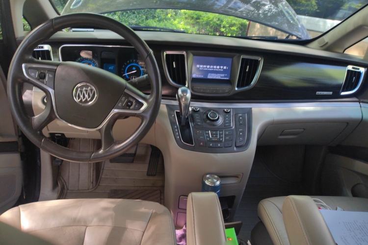Used Buick GL8 2013 3.0L GT Luxury Business Haoya Edition Center Console