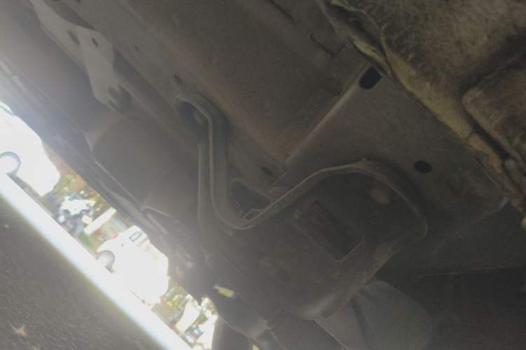 Used Buick GL8 2013 2.4L Comfort Edition Chassis Front Right
