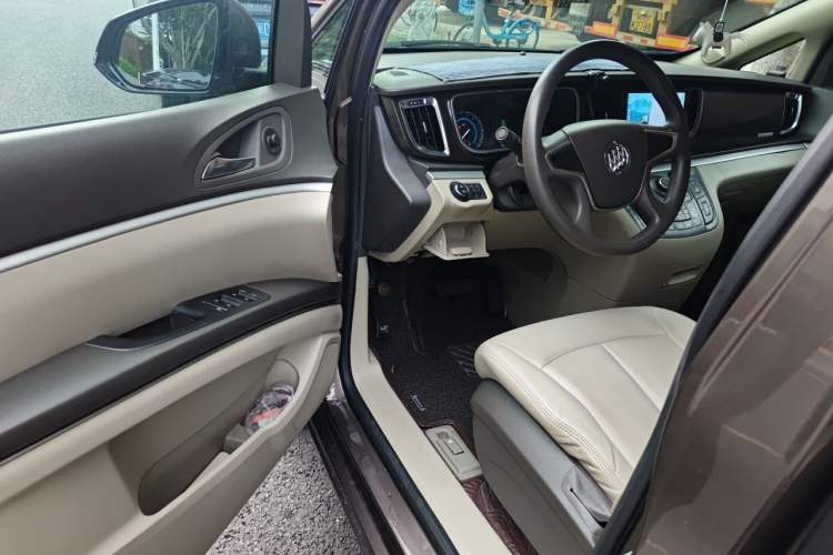 Used Buick GL8 2013 2.4L CT Luxury Business Comfort Edition Driver Seat