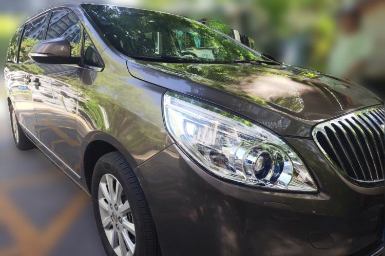 Used Buick GL8 2013 3.0L GT Luxury Business Haoya Edition Front Right 45 Deg