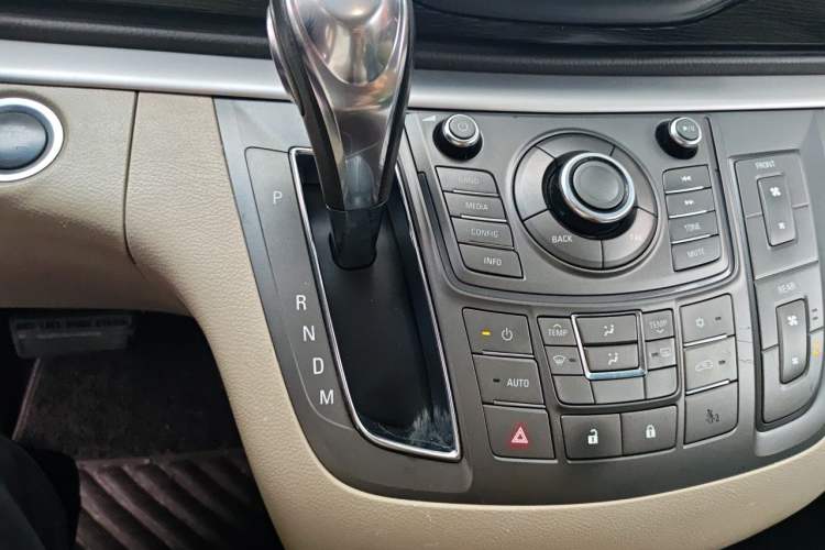 Used Buick GL8 2013 2.4L CT Luxury Business Comfort Edition Gear Lever