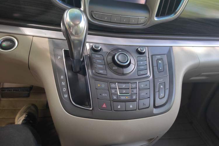 Used Buick GL8 2013 3.0L GT Luxury Business Haoya Edition Gear Lever