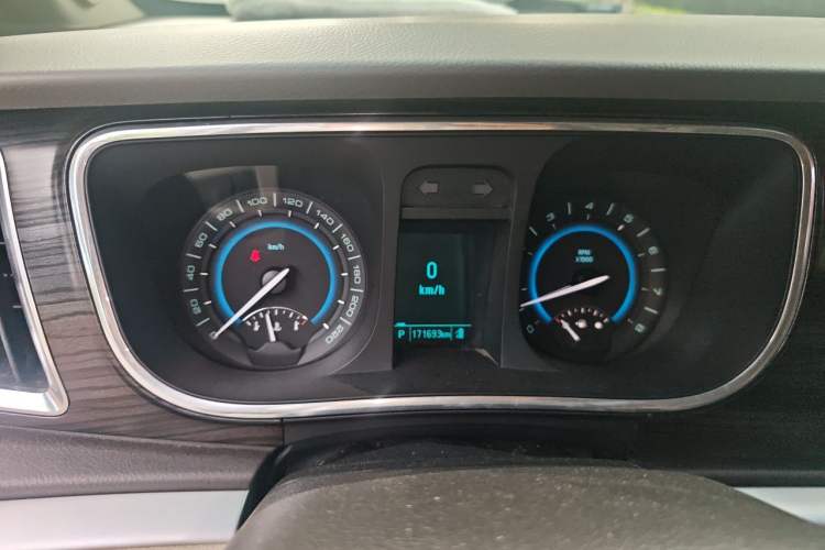 Used Buick GL8 2013 3.0L GT Luxury Business Haoya Edition Instrument Cluster