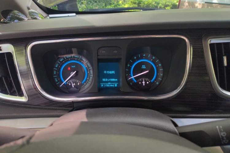 Used Buick GL8 2013 3.0L GT Luxury Business Haoya Edition Instrument Cluster