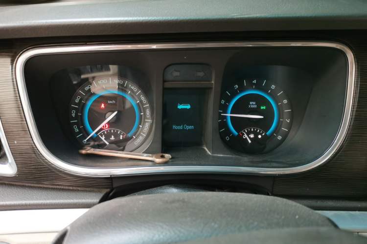 Used Buick GL8 2013 2.4L CT Luxury Business Comfort Edition Instrument Cluster