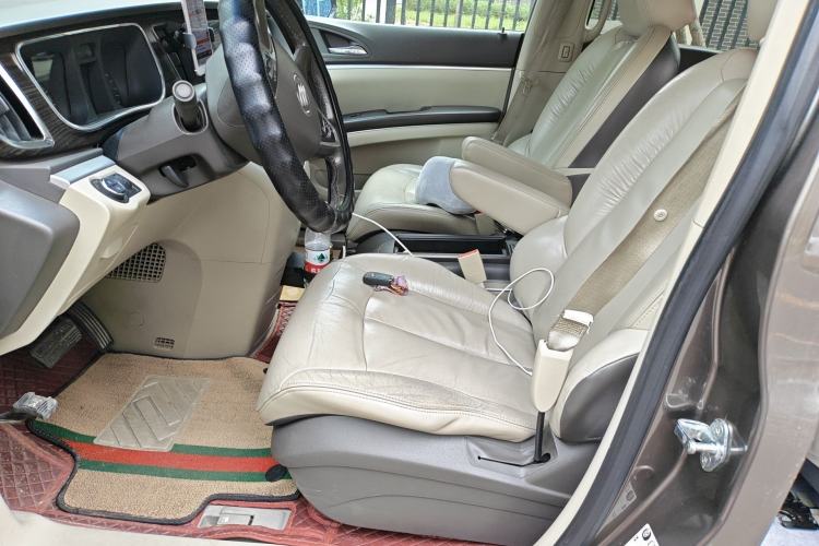 Used Buick GL8 2013 3.0L GT Luxury Business Haoya Edition Left Front Seat