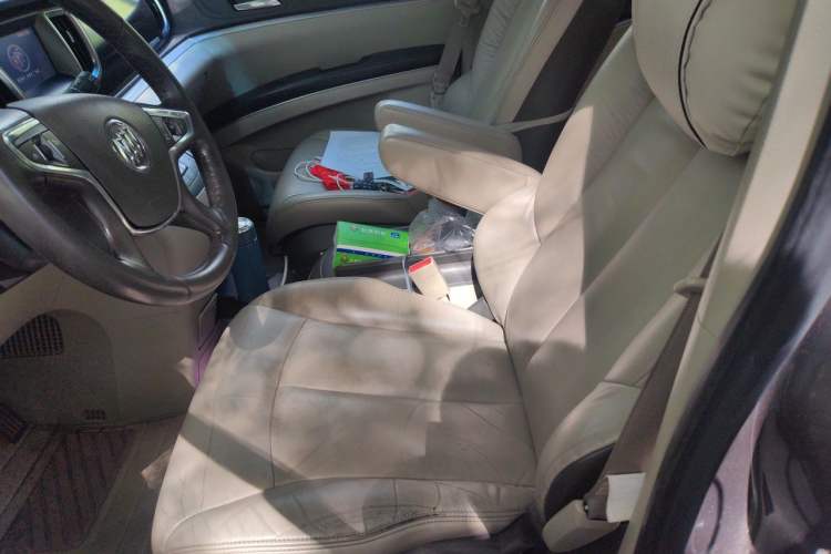 Used Buick GL8 2013 3.0L GT Luxury Business Haoya Edition Left Front Seat