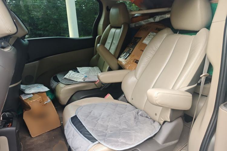 Used Buick GL8 2013 3.0L GT Luxury Business Haoya Edition Left Rear Seat