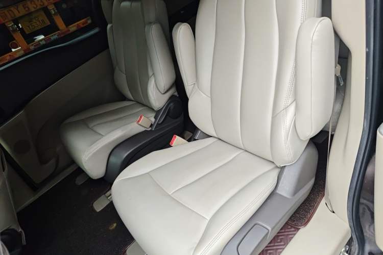 Used Buick GL8 2013 2.4L CT Luxury Business Comfort Edition Left Rear Seat