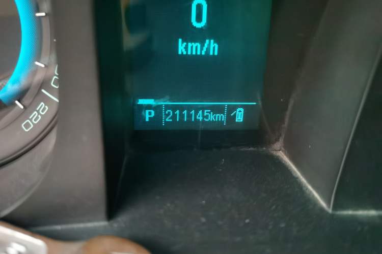 Used Buick GL8 2013 2.4L CT Luxury Business Comfort Edition Odometer Close Up