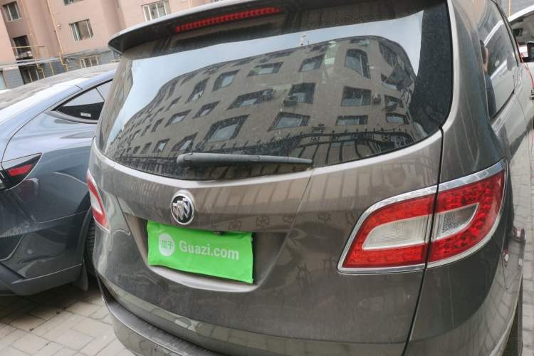 Used Buick GL8 2013 2.4L CT Luxury Business Comfort Edition Rear