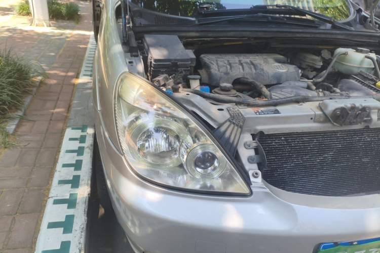 Used Buick GL8 2013 2.4L Comfort Edition Right Front Headlight