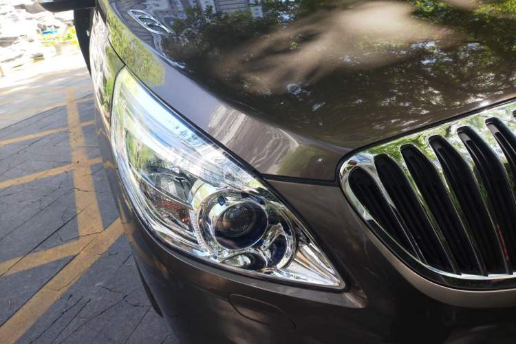 Used Buick GL8 2013 3.0L GT Luxury Business Haoya Edition Right Front Headlight