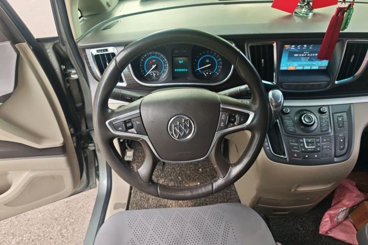 Used Buick GL8 2013 3.0L GT Luxury Business Haoya Edition Steering Wheel