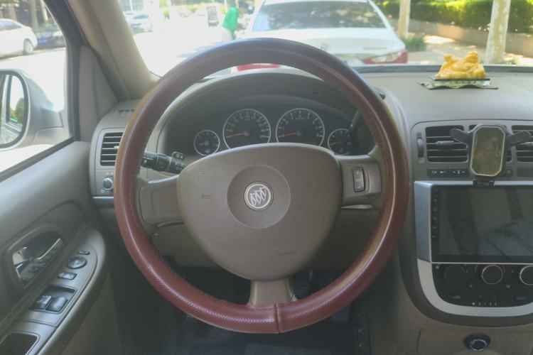 Used Buick GL8 2013 2.4L Comfort Edition Steering Wheel