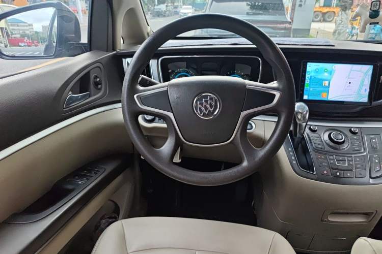 Used Buick GL8 2013 2.4L CT Luxury Business Comfort Edition Steering Wheel