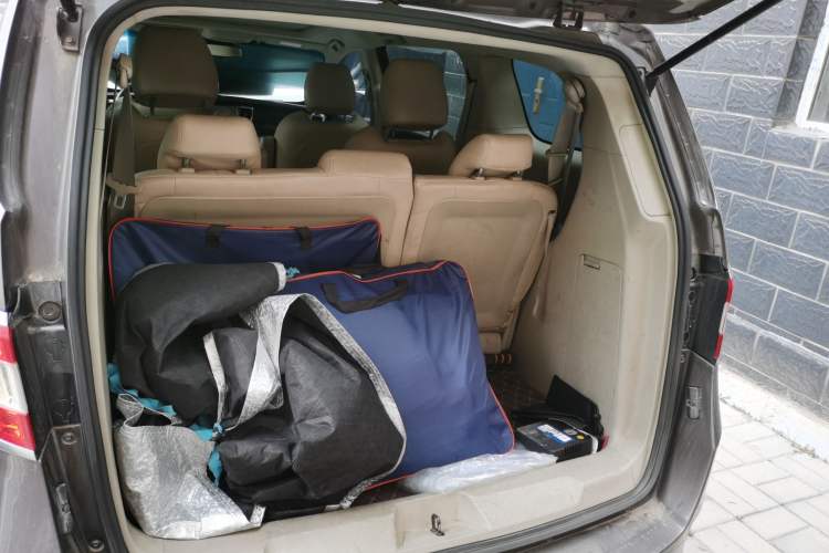 Used Buick GL8 2013 2.4L CT Luxury Business Comfort Edition Trunk