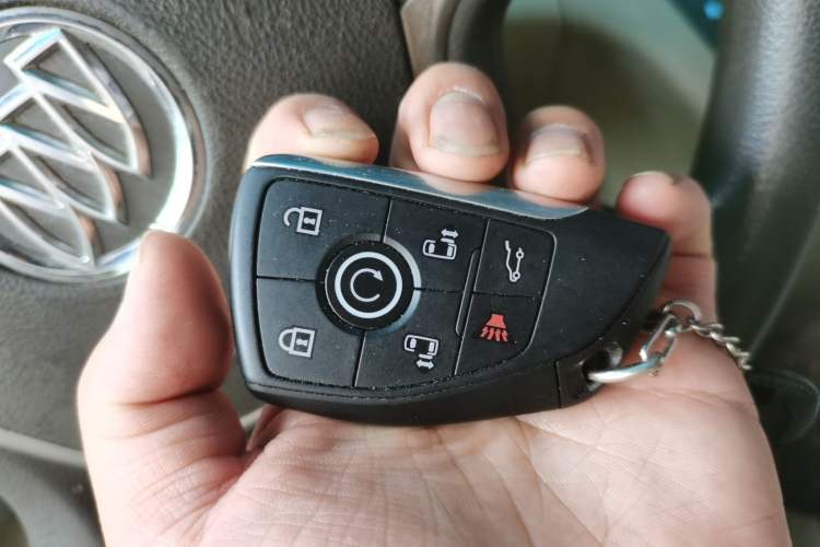Used Buick GL8 2013 2.4L CT Luxury Business Comfort Edition Vehicle Key