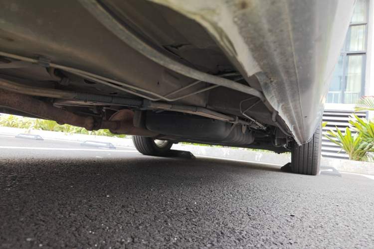 Used Buick GL8 2013 2.4L Executive Edition Chassis Front Left