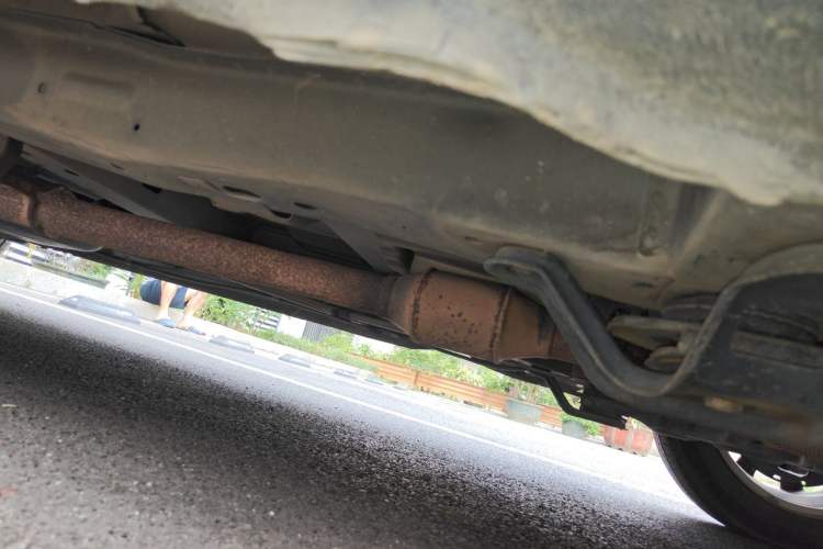 Used Buick GL8 2013 2.4L Executive Edition Chassis Front Right