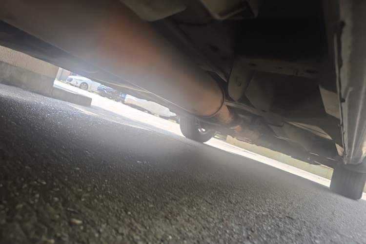 Used Buick GL8 2013 2.4L Classic Edition Chassis Rear Right