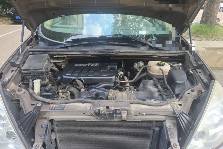 Used Buick GL8 2013 2.4L Classic Edition Engine Bay