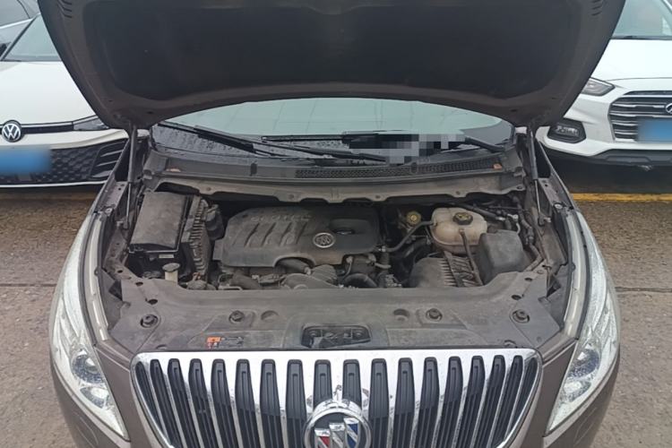 Used Buick GL8 2013 2.4L LT Luxury Business Executive Edition Engine Bay